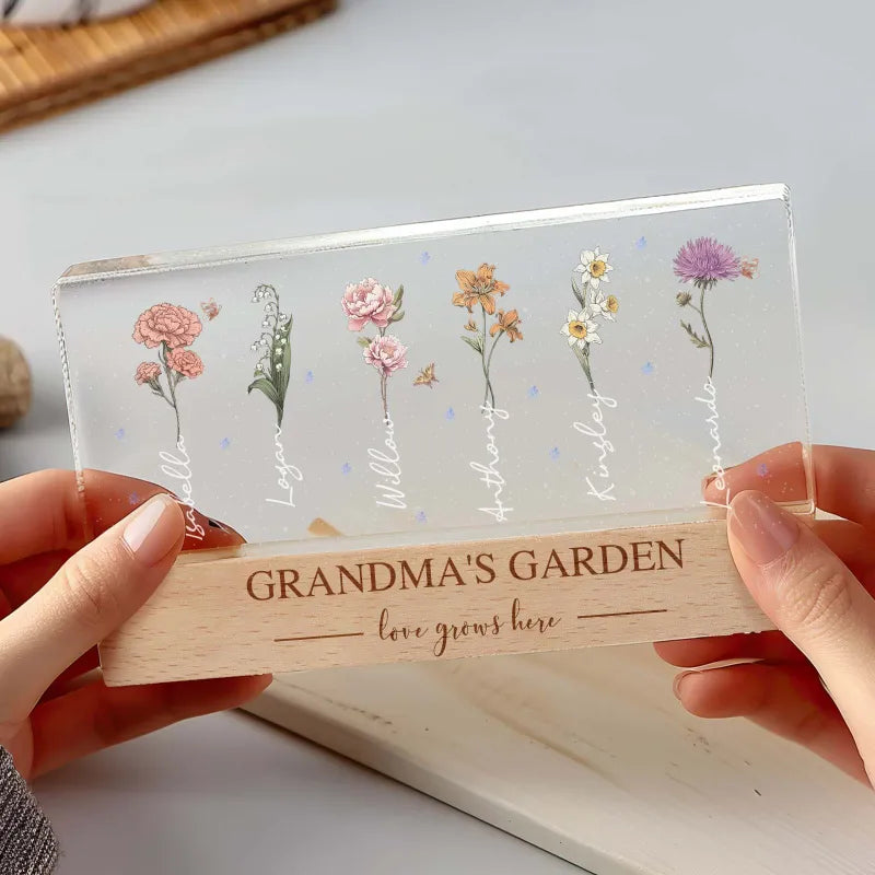 High-quality crystal-clear acrylic and laser-etch detail close-up for personalised LED keepsake