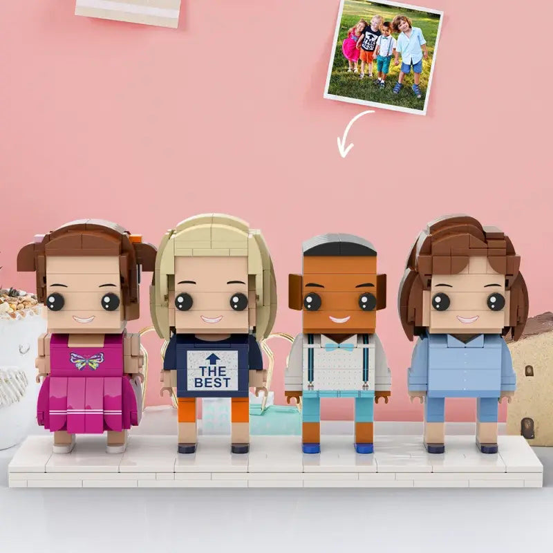 Close‑up of personalised brick miniatures highlighting facial details and hair customisation on small‑particle ABS blocks — customisable gift