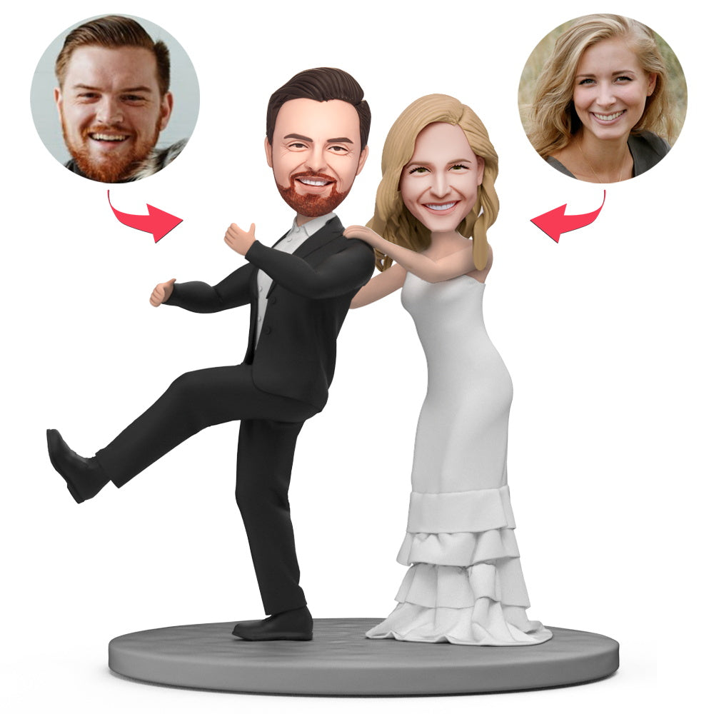 Custom wedding couple duet dance bobblehead – hand-crafted polymer clay bride and groom figurine with personalised engraved base, perfect first-dance keepsake and personalised engraved gift