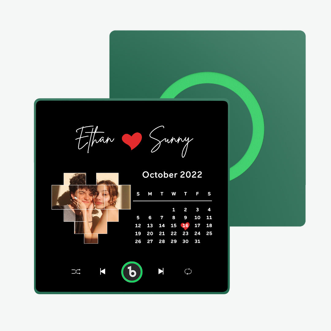 Close-up of high-resolution printed photo and personalised text on FridgeBeats Colourful Frame personalised singing photo magnet