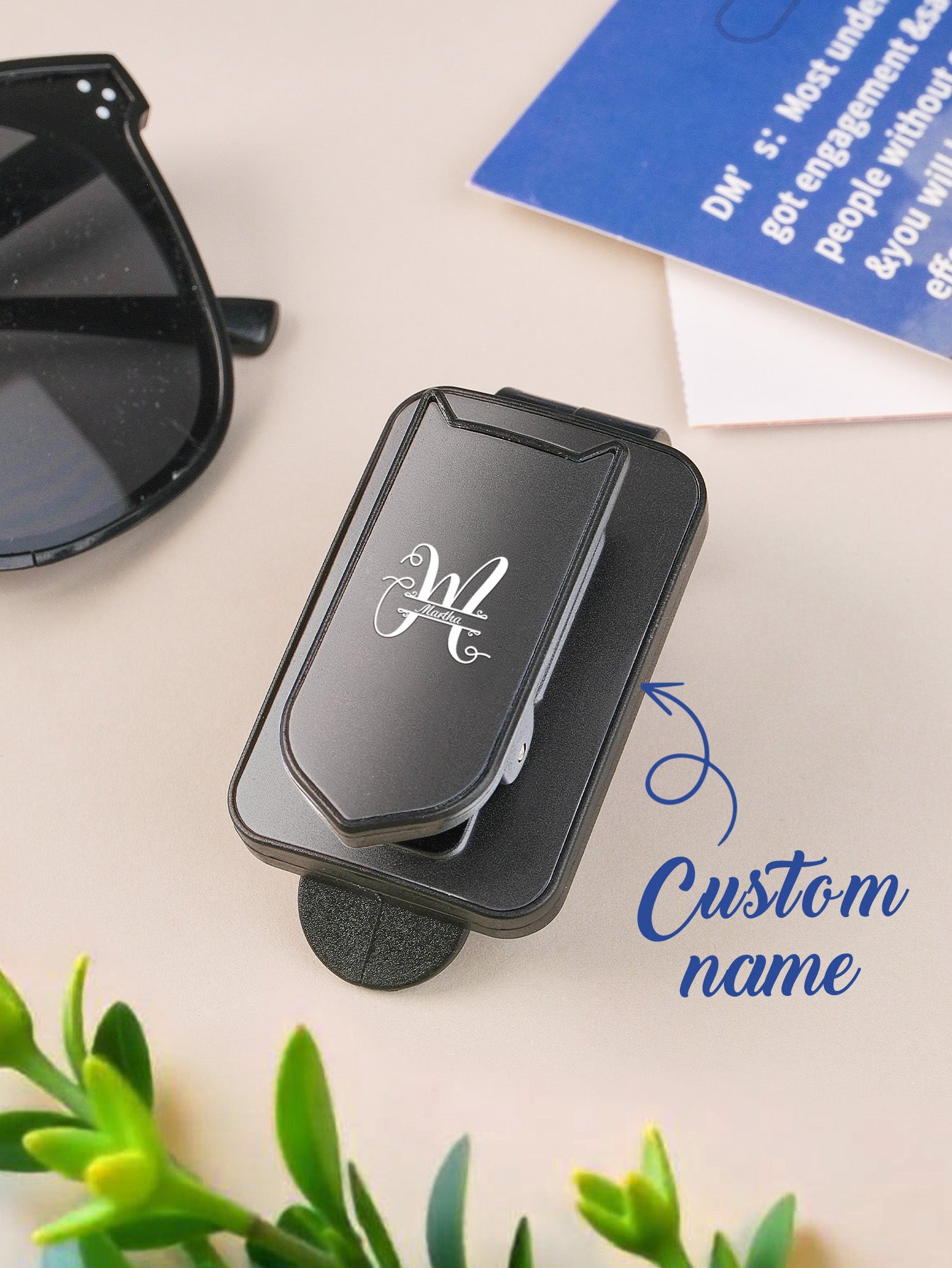 Personalised Car Sunglasses Holder – Custom Name Sun Visor Clip