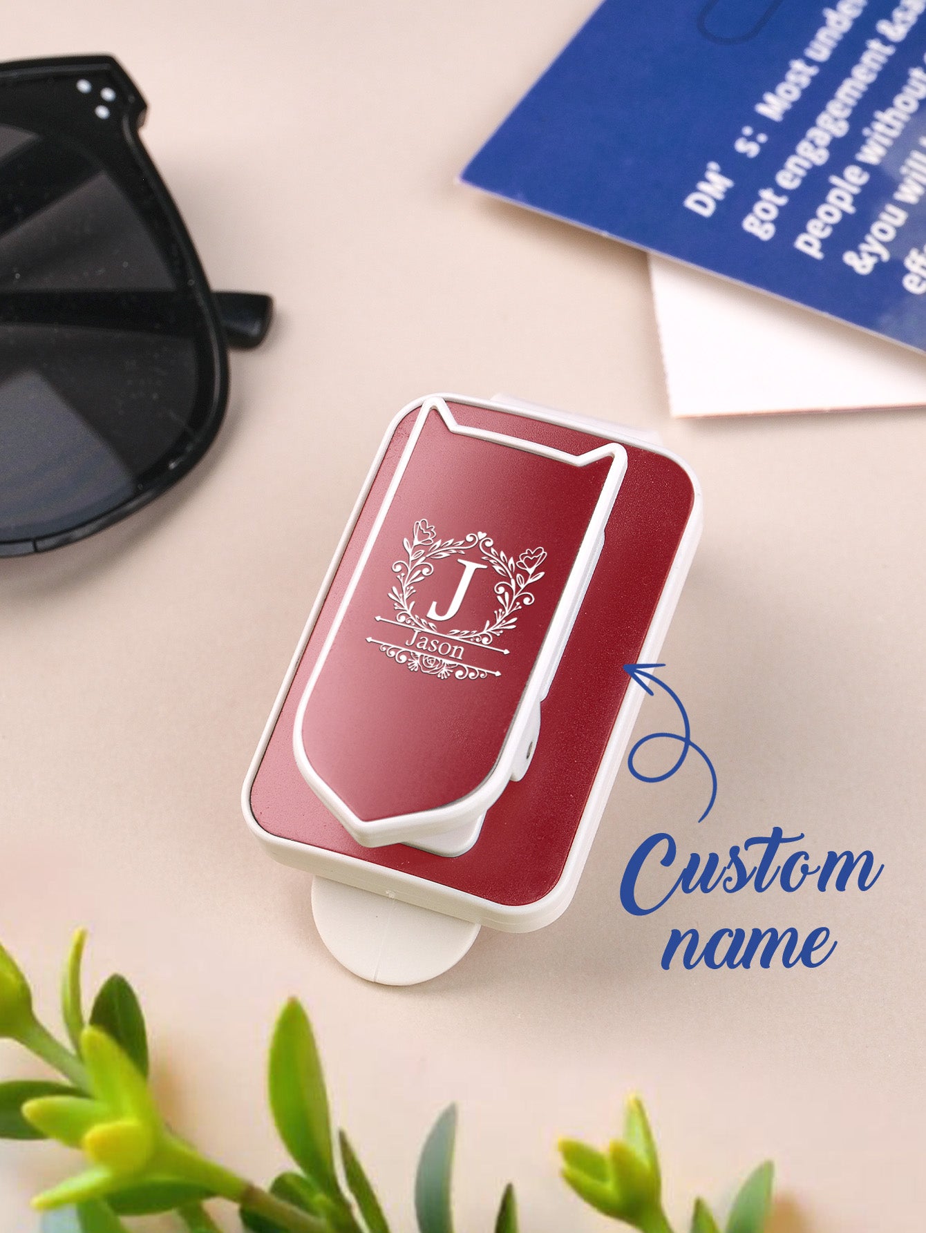 Personalised Car Sunglasses Holder – Custom Name Sun Visor Clip