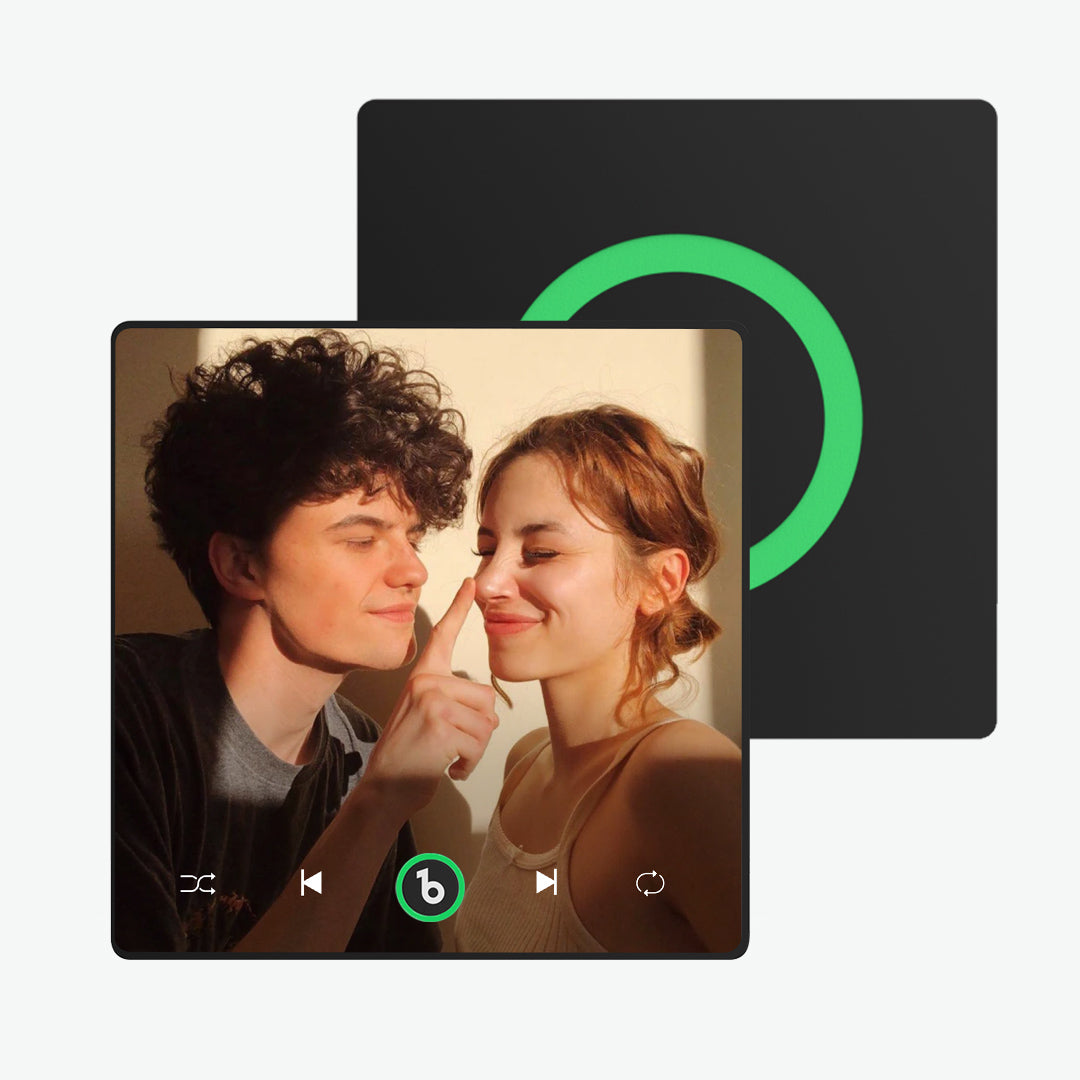 FridgeBeats 4.0 personalised music fridge magnet – 10cm acrylic square with custom photo and Bluetooth MP3 playback, ideal keepsake gift