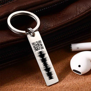 Custom Engraved Keychain QR Code Keychain With Name Audio Gifts