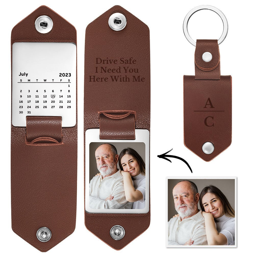 Personalised Father's Day leather keyring with photo calendar and metal ring — 3×4 cm engraved-style keepsake for Dad