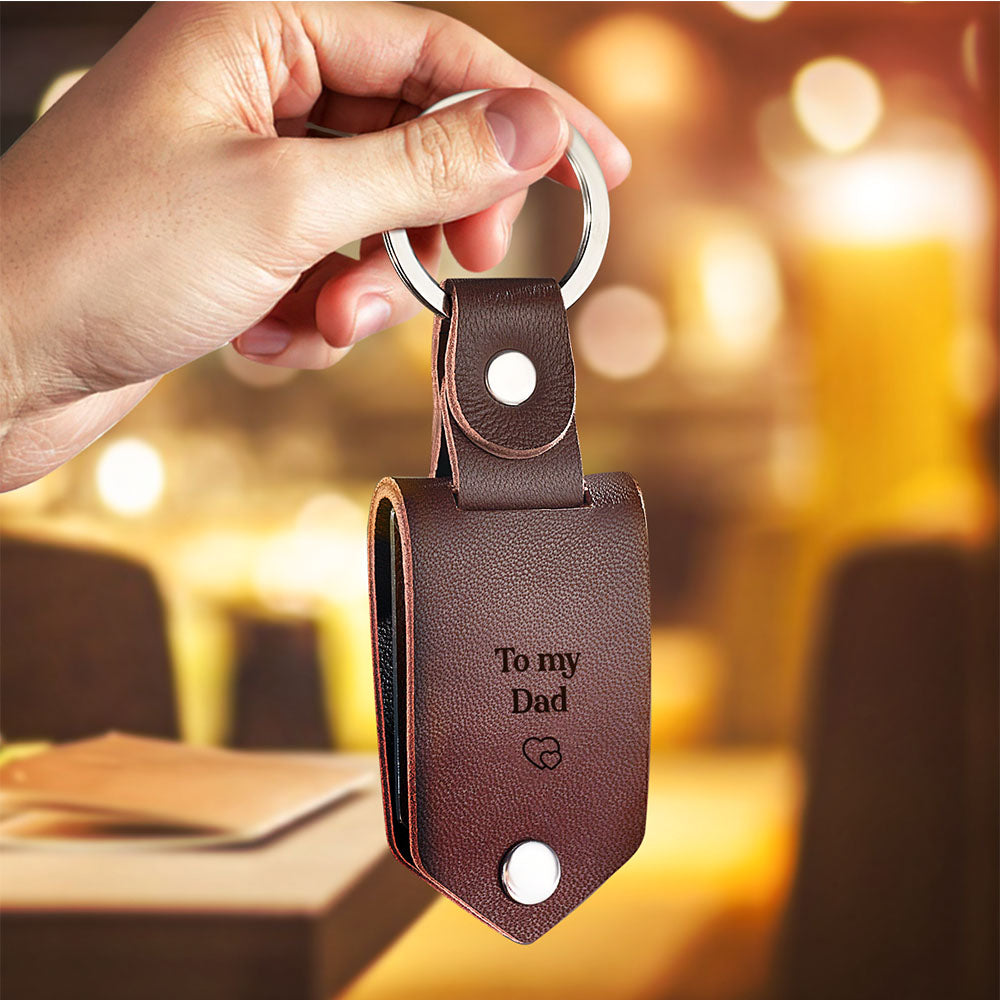 Product dimensions and detail: 8 x 3 cm PU leather photo piece with 3 x 4 cm engraved stainless-steel tag on 3 cm key ring — personalised photo keyring for Dad