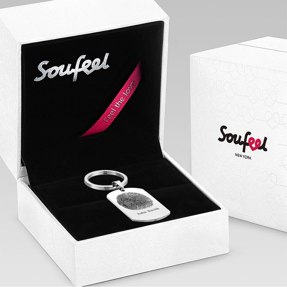 High-resolution photo insert on personalised keychain with custom fingerprint engraving — romantic anniversary gift for boyfriend