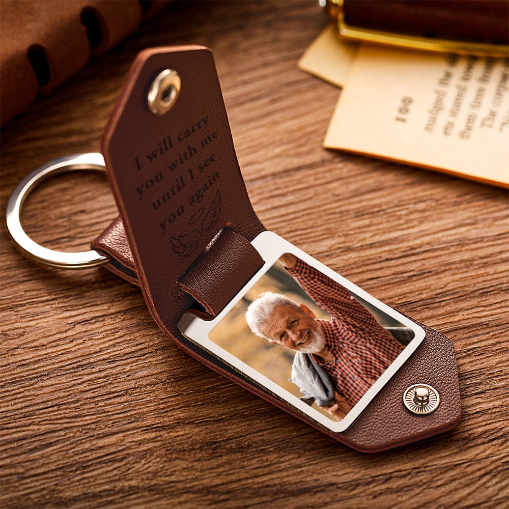 Gift presentation of customised PU leather keyring — thoughtful personalised memorial gift for Mother's Day or graduation