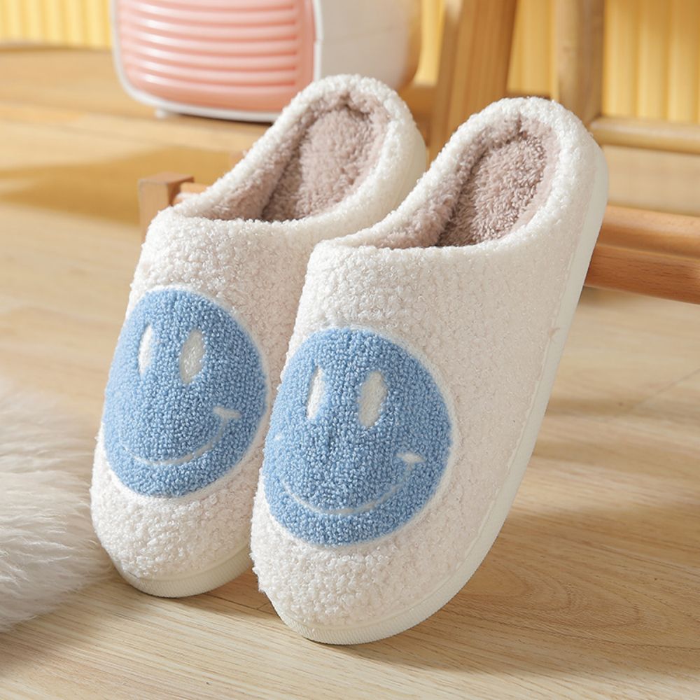 Detail of supportive sponge insole in Smiley Face slippers — cushioned step with soft cotton–polyester lining for added comfort