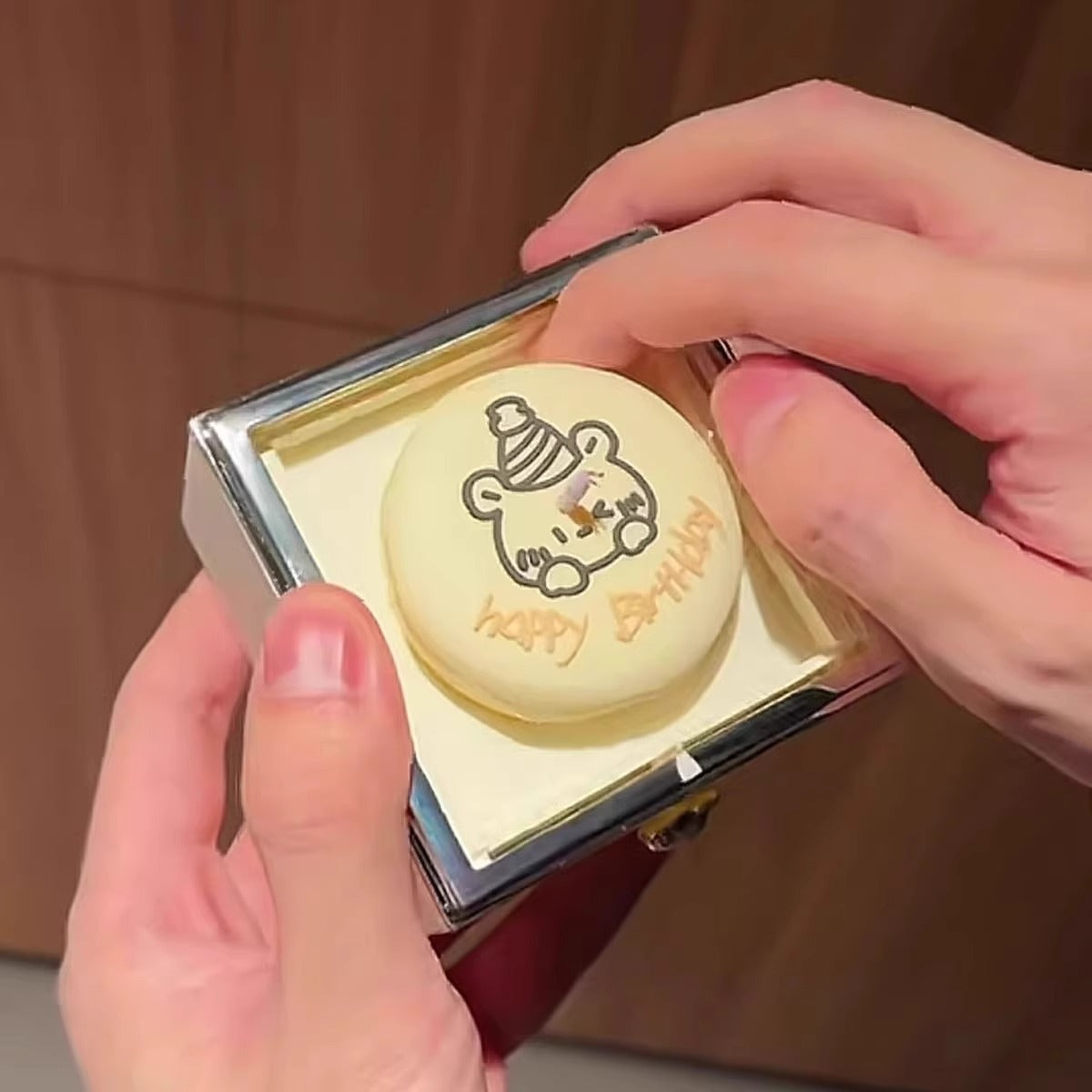 Adjustable ring holder (1.8cm) inside the Bear Cake Ring Box demonstrating secure fit and precision craftsmanship