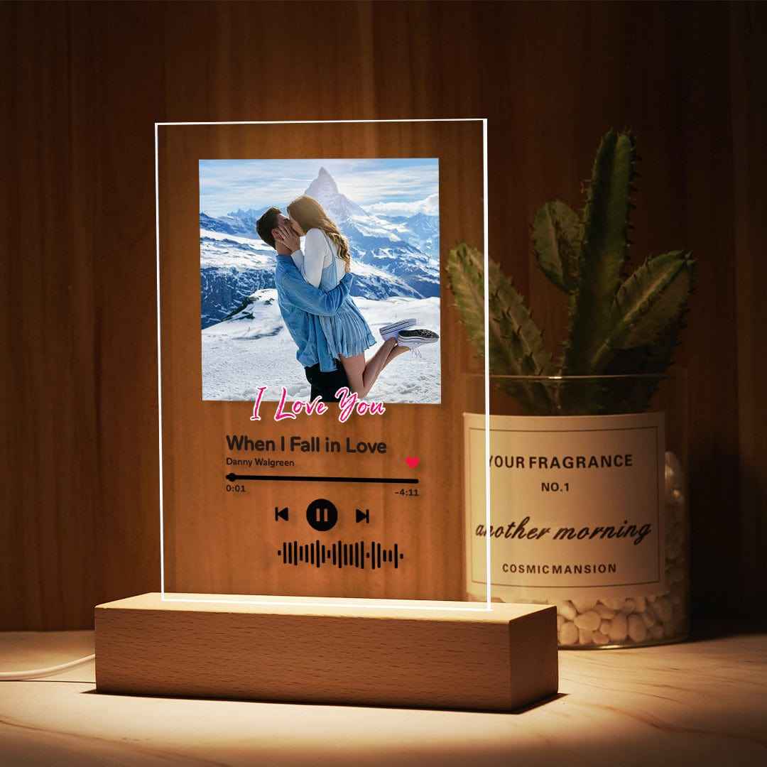 Custom Scannble Keychain/Plaque/Night Light Gifts For Lover Decorated Letter - I Love You