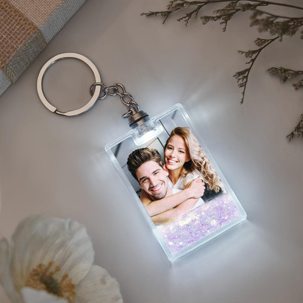 Detail image of flowing sand particles inside the personalised keychain, showcasing the calming motion and photo clarity