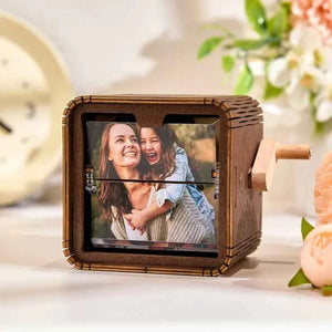 Custom 16 Photos Music Flipbook Frame Animation Machine Mechanical Hand-cranked Photo Album with Light Unique Mother's Day Gifts