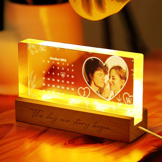 Personalised Photo Night Light with custom calendar design featuring a couple’s photo – acrylic LED bedside lamp, ideal personalised anniversary or Valentine’s Day gift