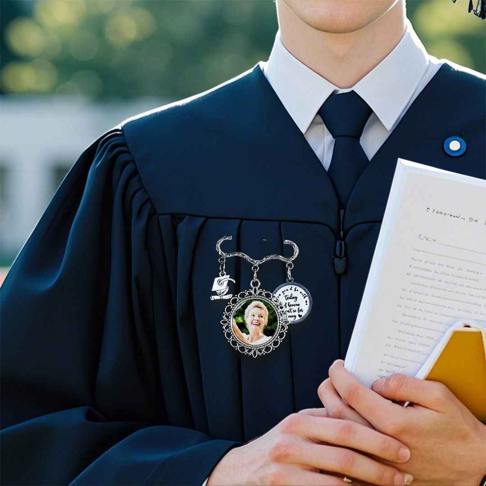 Personalized Graduation Cap Memorial Tassel Brooch Pin Grad Ceremony Sympathy Gift for Class of 2024 Graduates