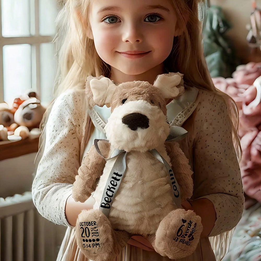 Side view of personalised puppy dog plush with size reference (35 x 20 cm) — perfect birth announcement prop and cuddly companion for nursery photography