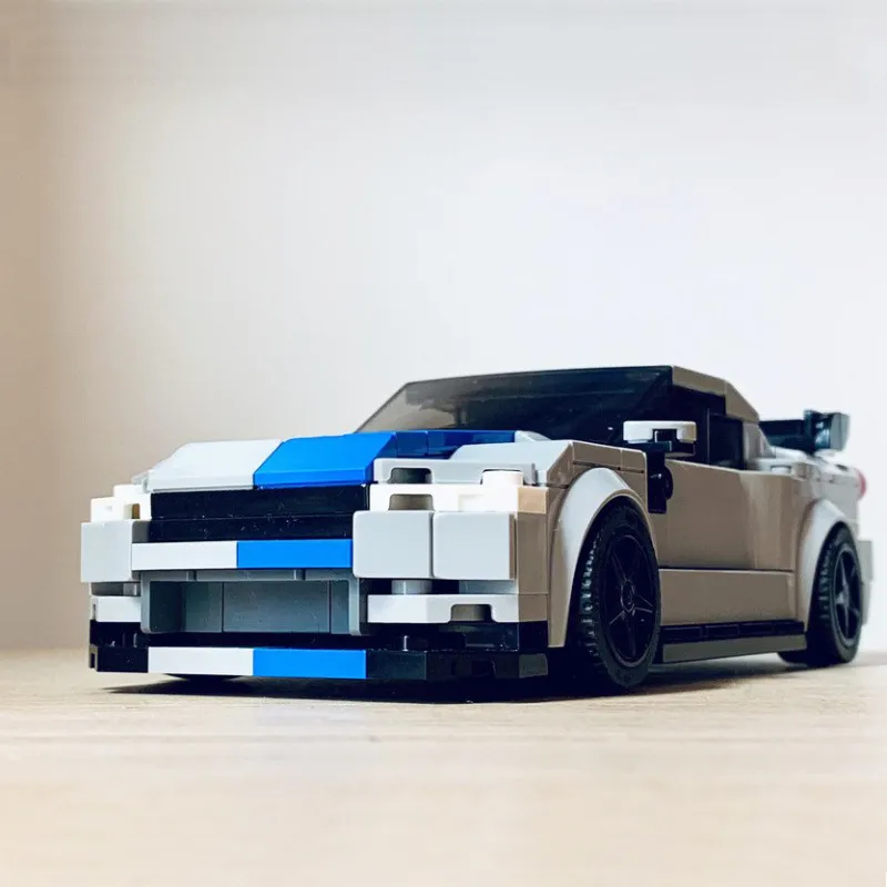 Nissan Skyline GT-R R34 Z-Tune Creative Building Blocks Construction Kit with Mini Figures