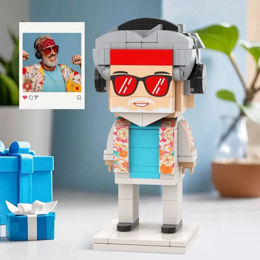 Personalised full-body brick figure for one person – custom small-particle block likeness from your photo, perfect Father’s Day gift, ABS eco-friendly display piece