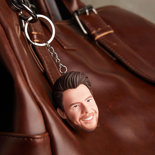 Personalised bobblehead keyring – custom 1-person head design in high-quality clay (approx. 6 cm) on a metal keyring, ideal personalised bobblehead keychain gift