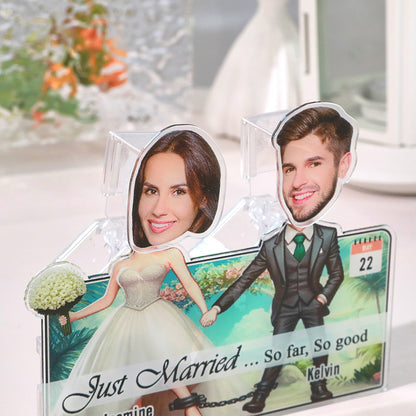 Personalised Face Newlywed Couple Shaking Head Standee | Fun Wedding Gift