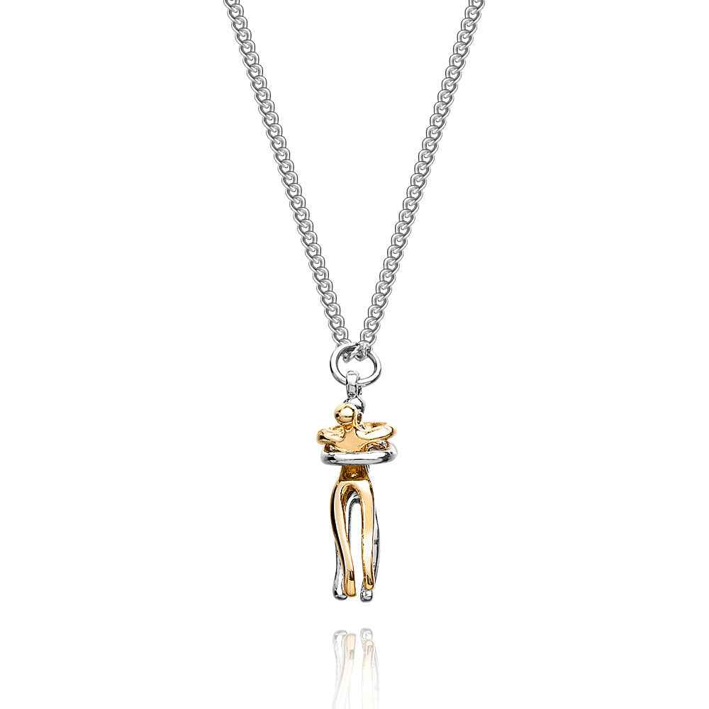 Trendy Hug Pendant Necklace for Women – Romantic Valentine's Day Jewelry Gift