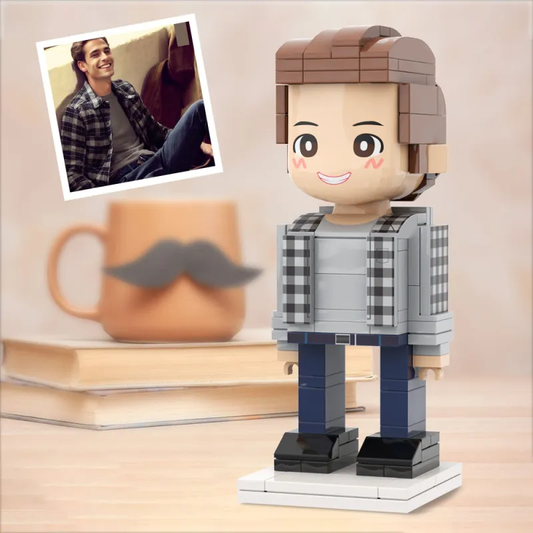 Full-body customised Duddu brick figure in Light Nougat skin tone — personalised one-person gift for birthdays and Father’s Day