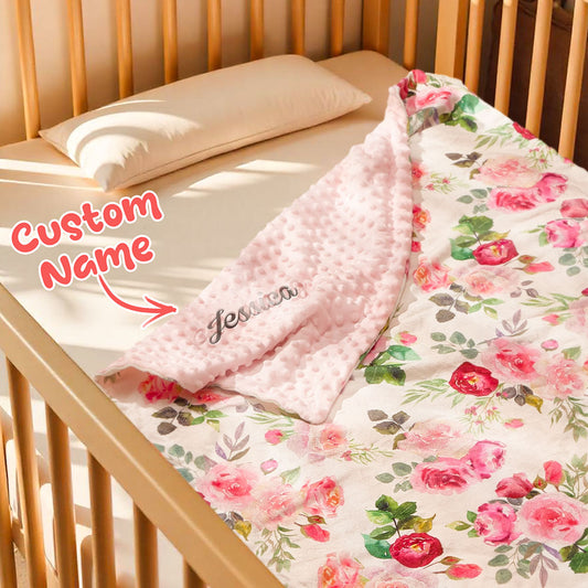 Personalised velvet baby blanket with embroidered name on luxuriously soft fabric, a perfect newborn gift (75 cm x 100 cm)