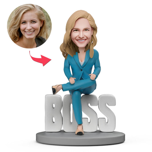 Domineering lady boss personalised bobblehead with engraved ‘WORLD BEST BOSS’ base – polymer clay desk ornament, custom head from photo