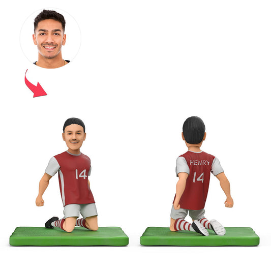 Monaco Henry Classic kneeling World Cup personalised bobblehead in polymer clay, customised head with engraved base — perfect football gift