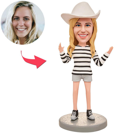 Happy Fashion personalised woman bobblehead in polymer clay, customised head with chosen hairstyle and engraved base — ideal personalised gift for birthdays in Australia and the UK