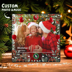 FridgeBeats Framed Personalized Family Photo Music Fridge Magnet Christmas Gifts for Family Custom Music Magnets Can Play Songs
