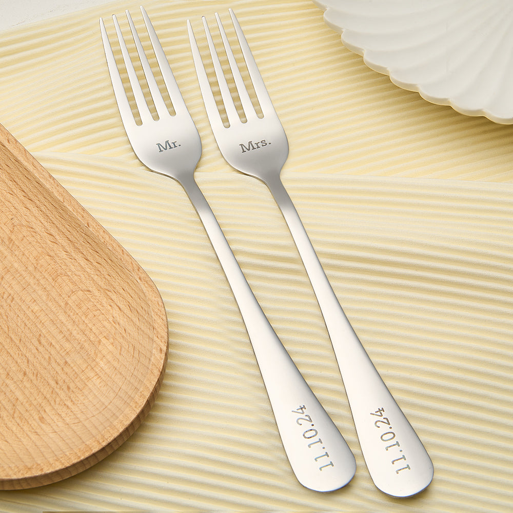 Personalised Mr & Mrs Wedding Forks Set - Engraved Wedding Tableware Gift
