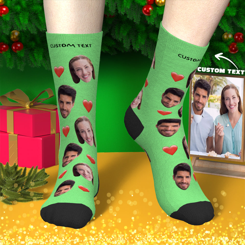 Size comparison of personalised socks (L, M, S) with engraved photo examples for men, women and kids