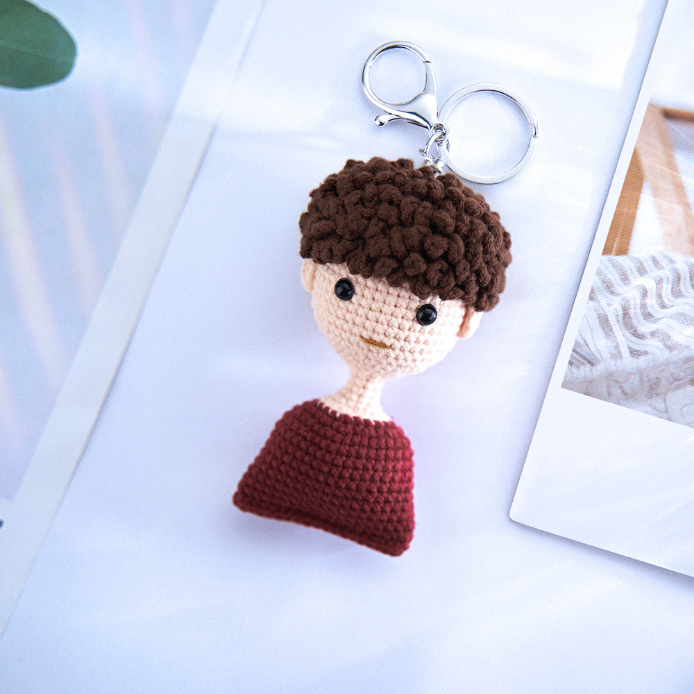 Custom Crochet Doll Keychain — personalised handwoven 10 cm woollen mini doll keyring capturing a front-facing likeness from your photo