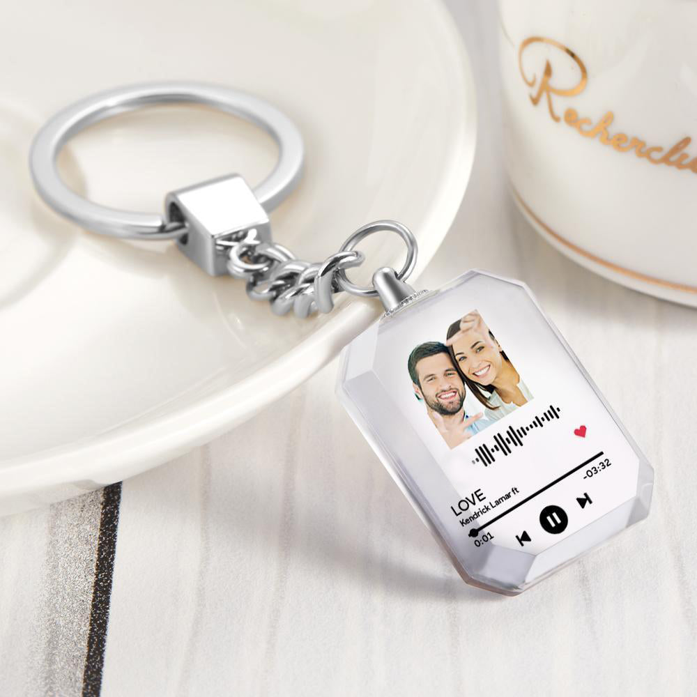 Personalised crystal photo keyring with scannable code – clear double-sided crystal pendant with UV-printed photo and sturdy key ring, ideal personalised keepsake