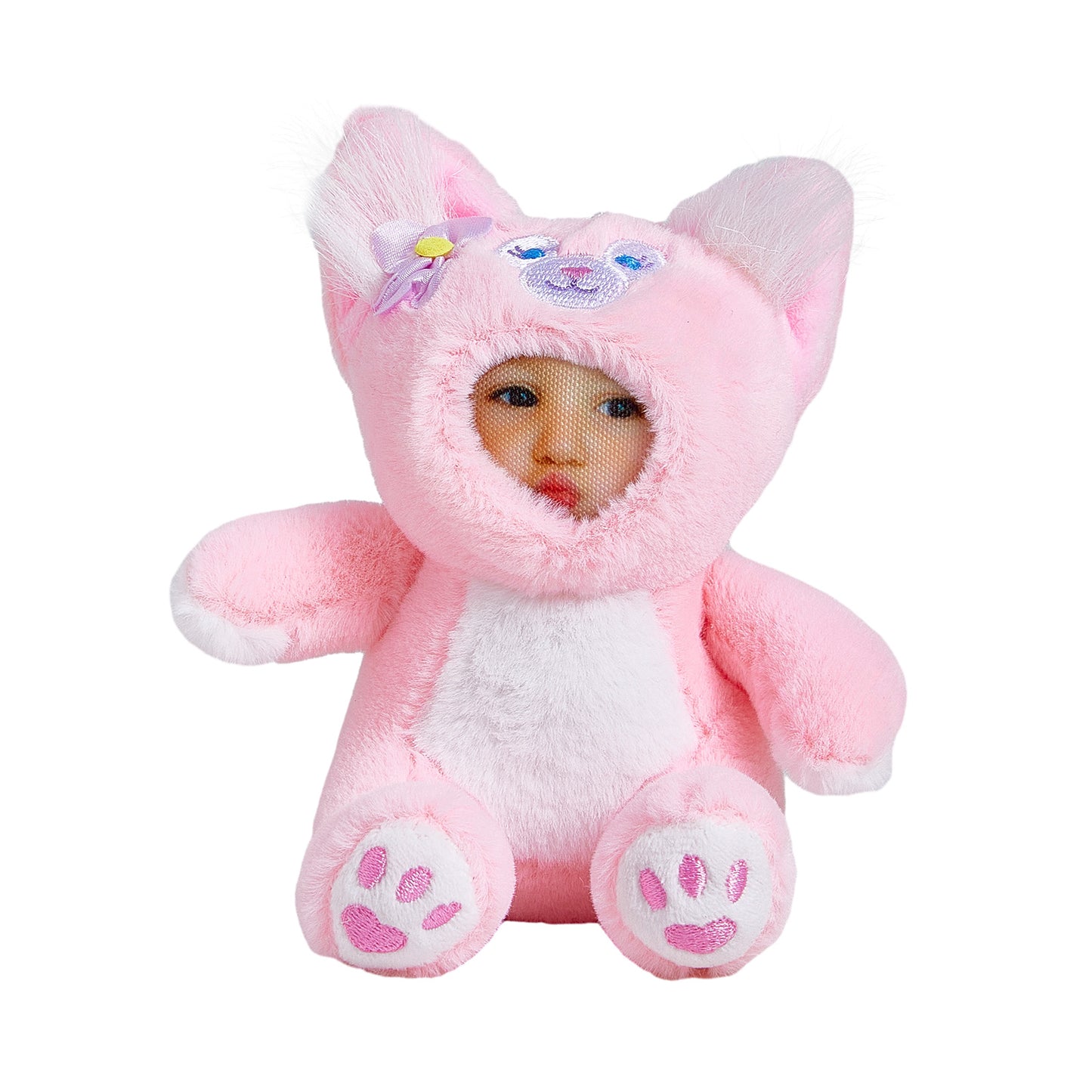 Close-up detail of plush fabric and stitching on a personalised 3D face keyring – high-quality custom photo plush keychain