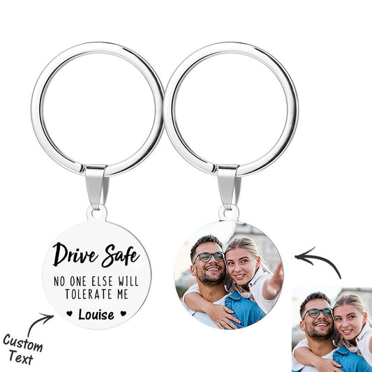 Custom photo keychain with engraved couple image on a silver ring – personalised anniversary gift for husband