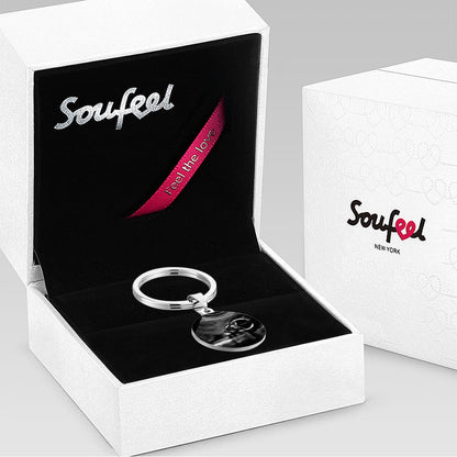 Polished ultrasound keepsake keychain featuring uploaded sonogram image — thoughtful personalised gift for soon-to-be dad