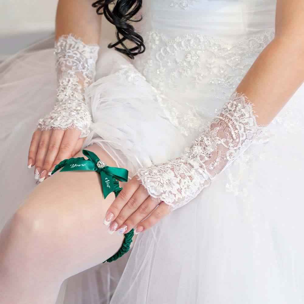 Conjunto de liga de noiva em renda branca