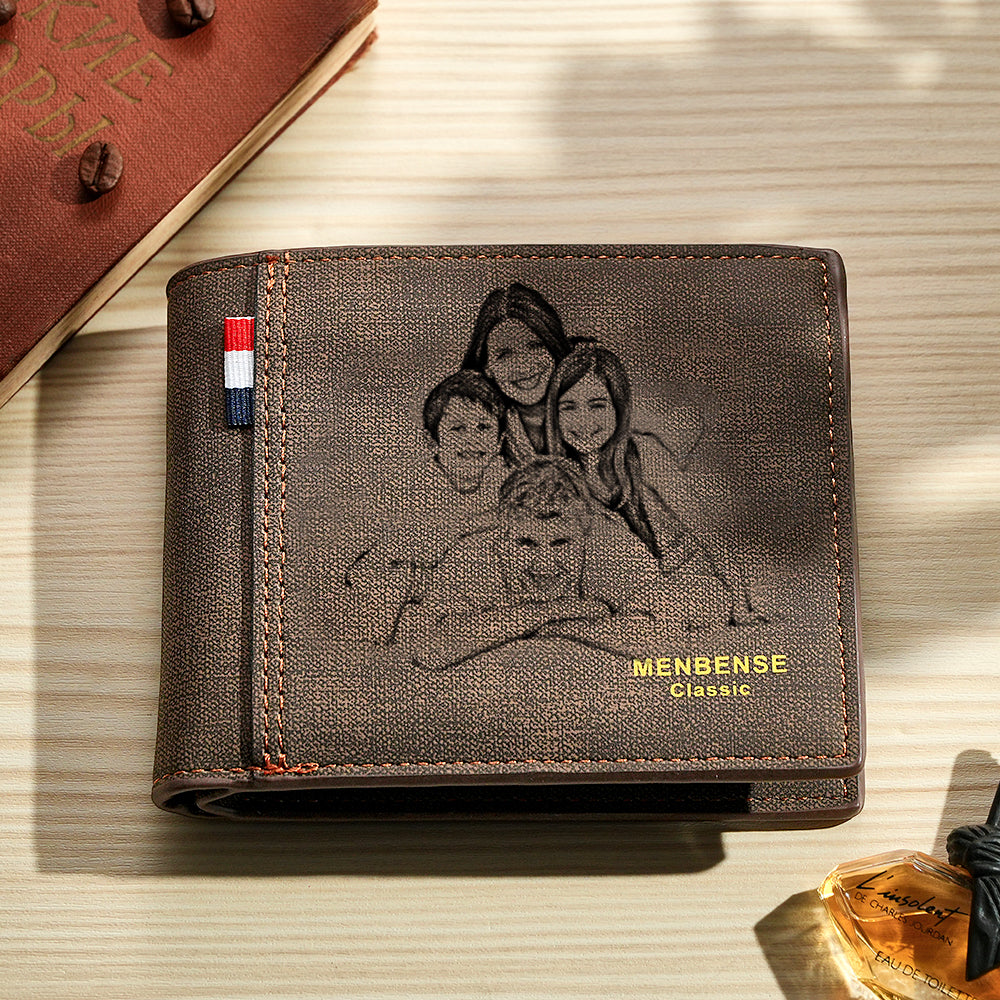 Gift‑ready presentation of personalised men's wallet in an elegant box — ready to give for birthdays, weddings or Father's Day