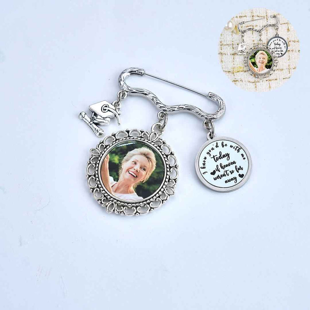 Personalized Graduation Cap Memorial Tassel Brooch Pin Grad Ceremony Sympathy Gift for Class of 2024 Graduates