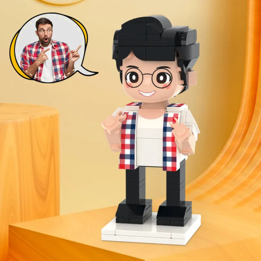 Personalised full-body Duddu brick figure (1 person) in light nougat skin tone with customised hairstyle and facial expression — unique Father’s Day or birthday gift, eco-friendly ABS