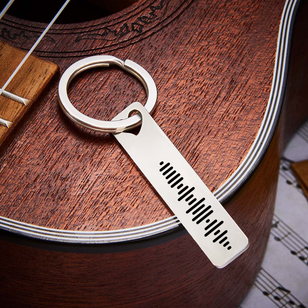 Rear view of engraved stainless steel bar keyring highlighting corrosion‑resistant finish and smooth edges, single‑sided laser engraving
