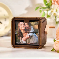 Custom 16 Photos Music Flipbook Frame Animation Machine Mechanical Hand-cranked Photo Album with Light Unique Mother's Day Gifts