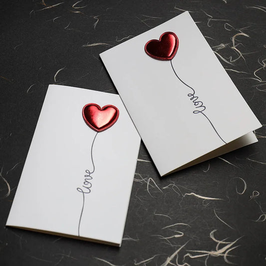 Love Greeting Cards three-dimensional heartbeat creative set of 3 displayed 10×15 cm showing heartbeat line with red heart, floating heart balloon and I♥U typography – romantic valentine's and anniversary cards
