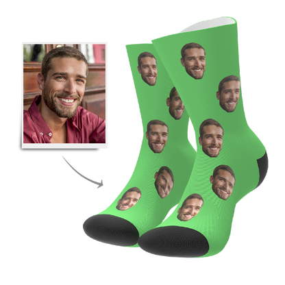 Size guide for Custom Face Socks — S (child), M (woman), L (man) with foot lengths for personalised socks