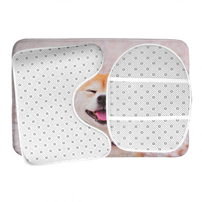 O-shaped toilet-cover mat paired with matching rugs — coordinated personalised bathroom décor, custom photo printed on absorbent flannel