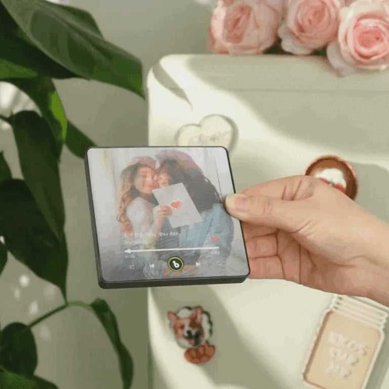 FridgeBeats Framed 4.0 Custom Lenticular Flip Music Fridge Magnet - Personalised 2 in 1 Photo Album Gift